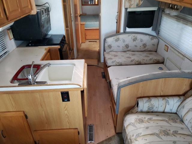 Photo 6 from auction – 2002 FORD MOTORHOME with VIN 1FCNF53S120A00901