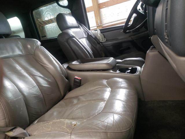 Photo 5 from auction – 2001 CHEVROLET SUBURBAN K with VIN 1GNFK16TX1J251932
