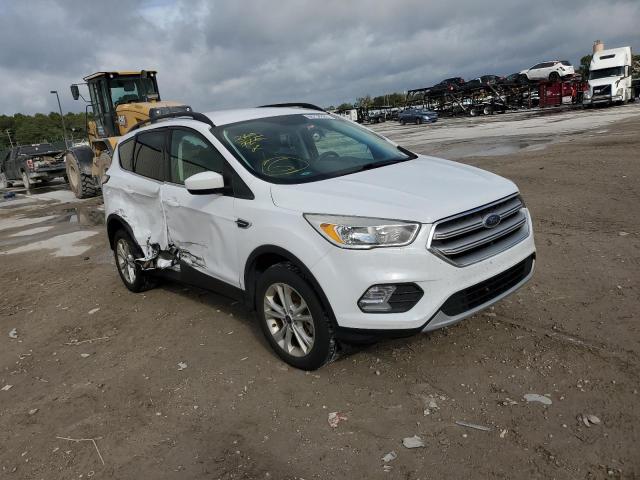 FORD ESCAPE SE 2018 with VIN 1FMCU9GD8JUB45453 - Photo from auction