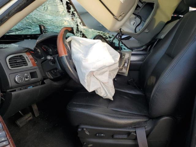Photo 5 from auction – 2011 CHEVROLET SUBURBAN C with VIN 1GNSCHE04BR174117