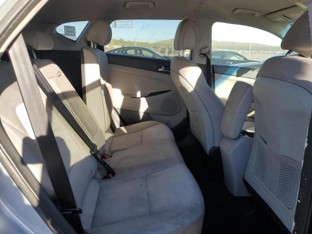 Photo 6 from auction – 2018 HYUNDAI TUCSON SE with VIN KM8J2CA43JU695839
