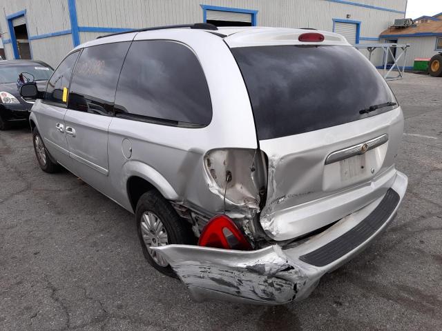 Photo 3 from auction – 2006 CHRYSLER TOWN & COU with VIN 1A4GP44R76B750674