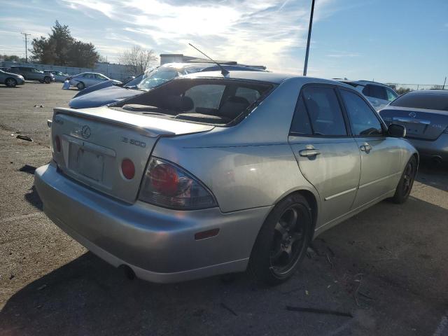Photo 4 from auction – 2004 LEXUS IS 300 with VIN JTHBD192040087457