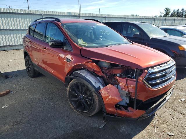 FORD ESCAPE SE 2019 with VIN 1FMCU9GD0KUA01266 - Photo from auction