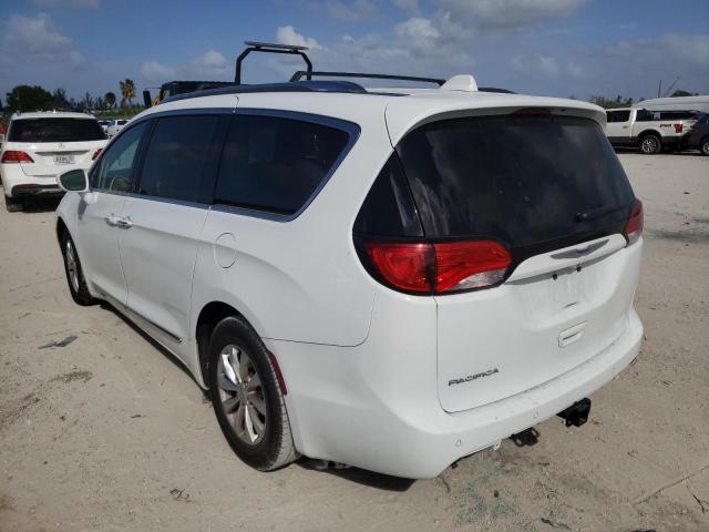 Photo 3 from auction – 2018 CHRYSLER PACIFICA T with VIN 2C4RC1BG2JR124065