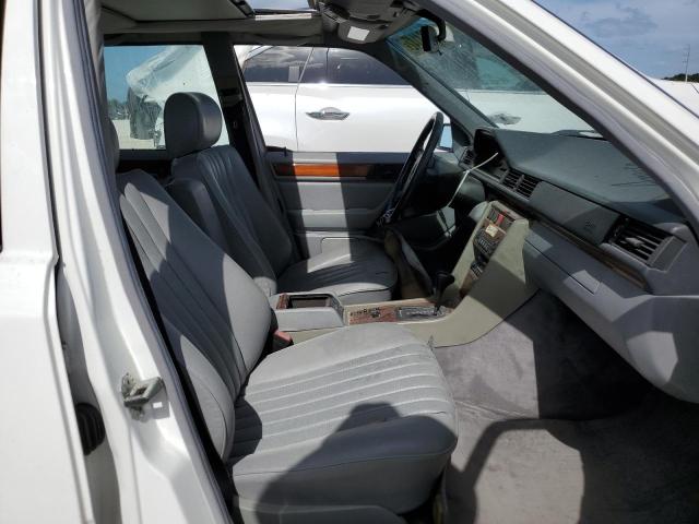 Photo 5 from auction – 1995 MERCEDES-BENZ E 300D with VIN WDBEB31E5SC190213