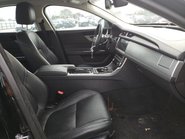 Photo 5 from auction – 2017 JAGUAR XF PRESTIG with VIN SAJBE4BV4HCY34438