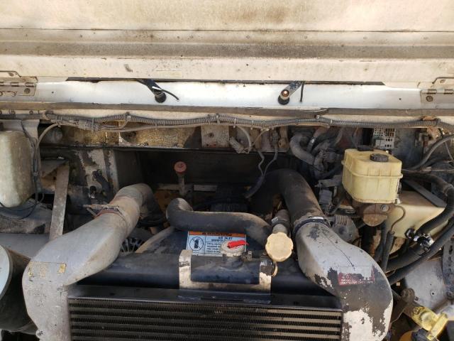 Photo 7 from auction – 2003 FREIGHTLINER CHASSIS M with VIN 4UZAAPBW93CL70258