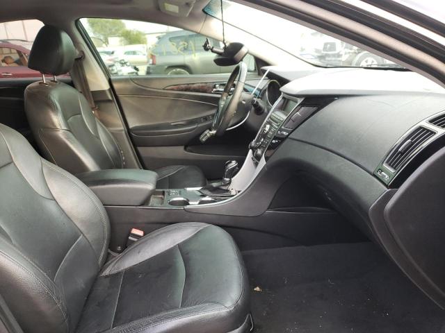 Photo 5 from auction – 2011 HYUNDAI SONATA SE with VIN 5NPEC4AC4BH303267