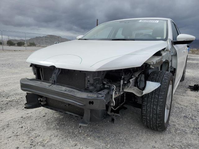 Photo 9 from auction – 2012 VOLKSWAGEN PASSAT SE with VIN 1VWBP7A34CC049921