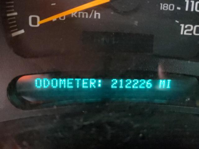 Photo 8 from auction – 2004 CHEVROLET SILVERADO with VIN 1GCHK29UX4E385171