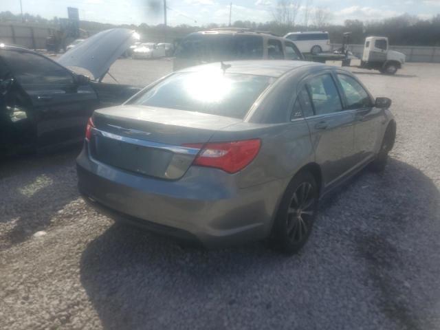Photo 4 from auction – 2013 CHRYSLER 200 TOURIN with VIN 1C3CCBBG2DN715465