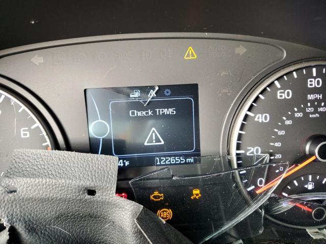 Photo 8 from auction – 2017 KIA OPTIMA LX with VIN 5XXGT4L36HG166102