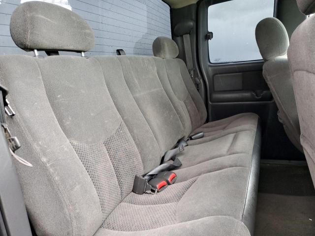 Photo 6 from auction – 2004 CHEVROLET SILVERADO with VIN 2GCEK19T841174850