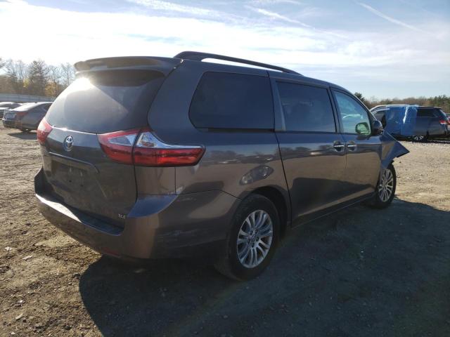 Photo 4 from auction – 2017 TOYOTA SIENNA XLE with VIN 5TDYZ3DC2HS825092