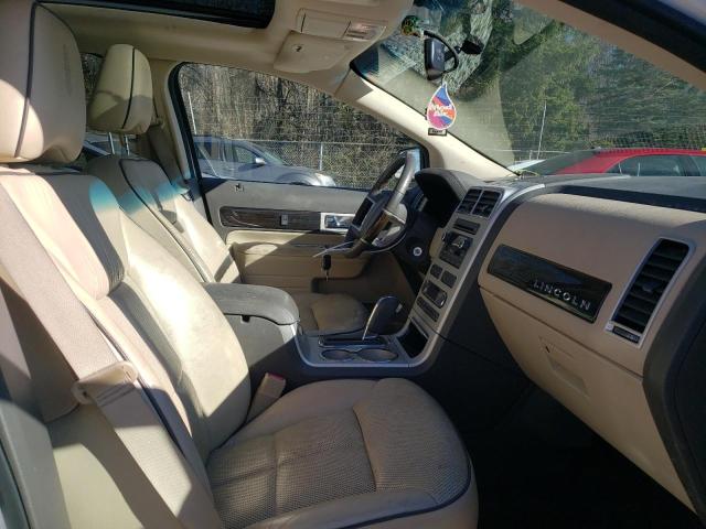Photo 5 from auction – 2009 LINCOLN MKX with VIN 2LMDU88C19BJ02843