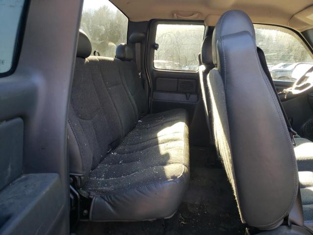 Photo 6 from auction – 2005 CHEVROLET SILVERADO with VIN 2GCEK19V151240688