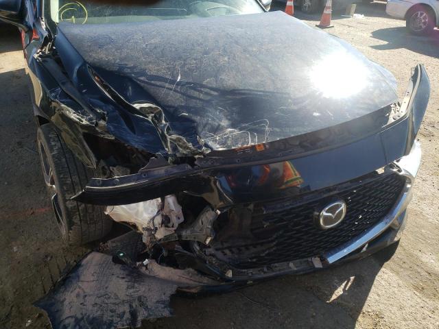 Photo 9 from auction – 2019 MAZDA 3 PREMIUM with VIN 3MZBPAEM7KM104228