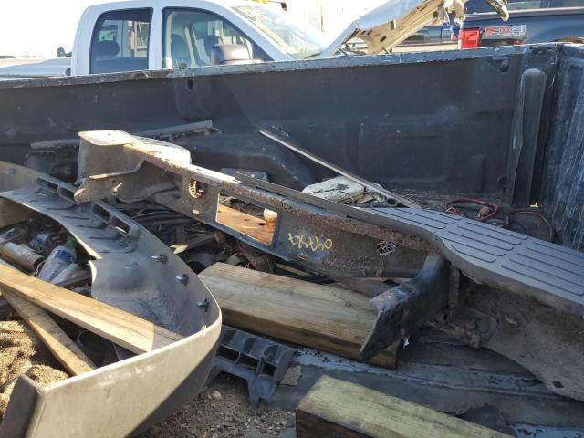 Photo 9 from auction – 2002 CHEVROLET SILVERADO with VIN 1GCJK33G02F132703