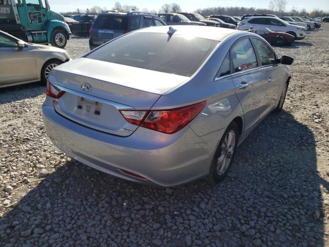 Photo 4 from auction – 2011 HYUNDAI SONATA SE with VIN 5NPEC4AC4BH000392