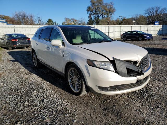 LINCOLN MKT 2013 con VIN 2LMHJ5AT3DBL50720 - Foto de la subasta