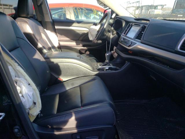Photo 5 from auction – 2018 TOYOTA HIGHLANDER with VIN 5TDJZRFH4JS537965