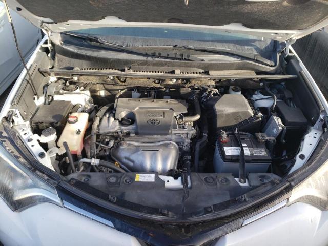 Photo 7 from auction – 2016 TOYOTA RAV4 LE with VIN JTMZFREV8GJ080909