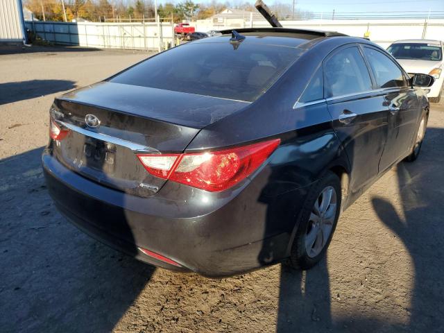 Photo 4 from auction – 2013 HYUNDAI SONATA SE with VIN 5NPEC4AC7DH682025