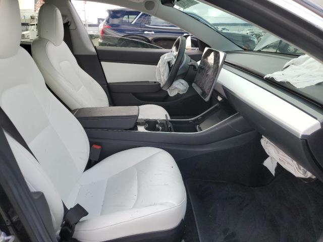 Photo 5 from auction – 2018 TESLA MODEL 3 with VIN 5YJ3E1EB8JF099247