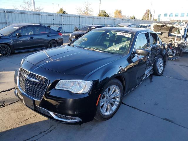 Photo 2 from auction – 2017 CHRYSLER 300 LIMITE with VIN 2C3CCAAGXHH560111