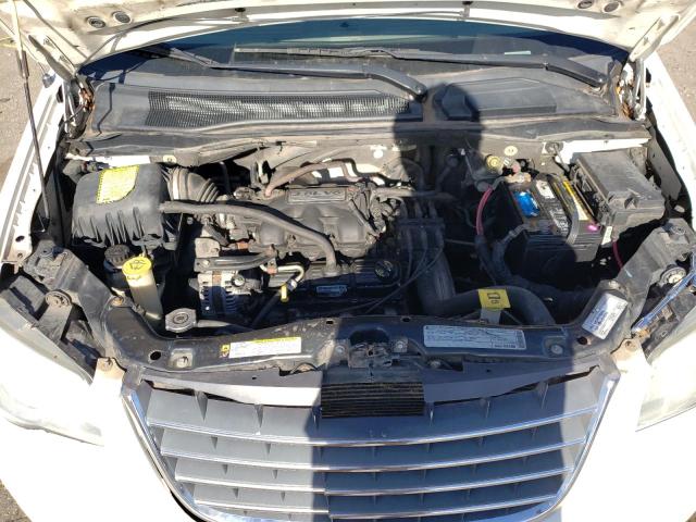 Photo 7 from auction – 2010 CHRYSLER TOWN & COU with VIN 2A4RR5D13AR137528