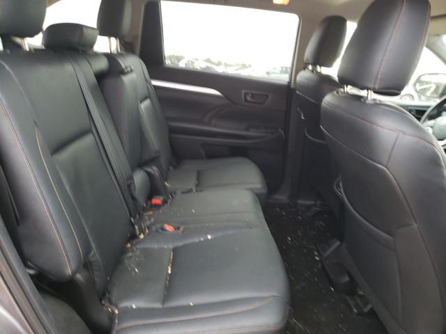 Photo 6 from auction – 2019 TOYOTA HIGHLANDER with VIN 5TDZZRFH4KS354750