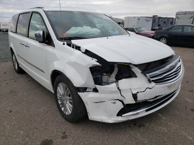 CHRYSLER TOWN & COU 2015 with VIN 2C4RC1CG3FR610244 - Photo from auction