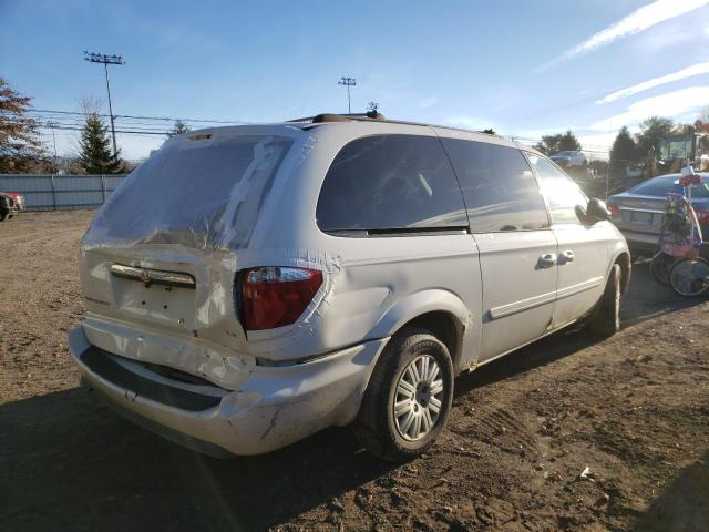 Photo 4 from auction – 2005 CHRYSLER TOWN & COU with VIN 2C4GP44R75R542655