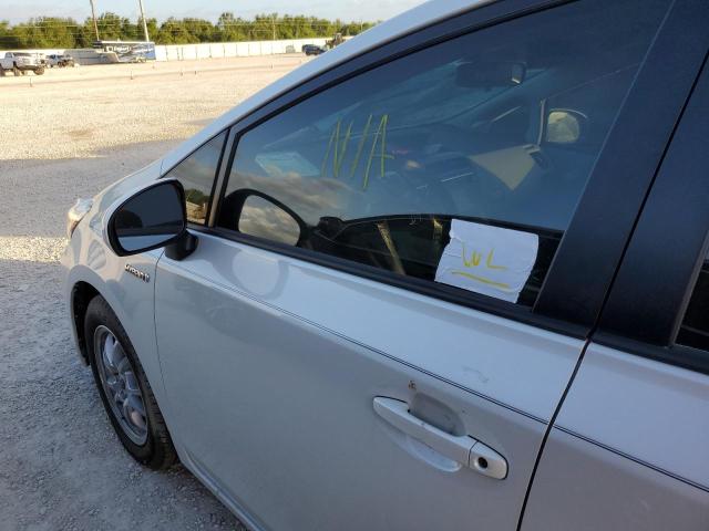 Photo 9 from auction – 2015 TOYOTA PRIUS V with VIN JTDZN3EU1FJ030908