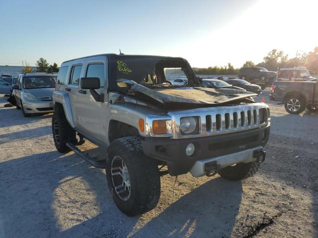 HUMMER H3 2008 with VIN 5GTEN13EX88111083 - Photo from auction
