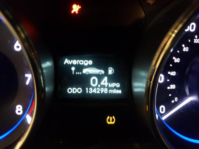 Photo 8 from auction – 2011 HYUNDAI SONATA SE with VIN 5NPEC4AC2BH060123