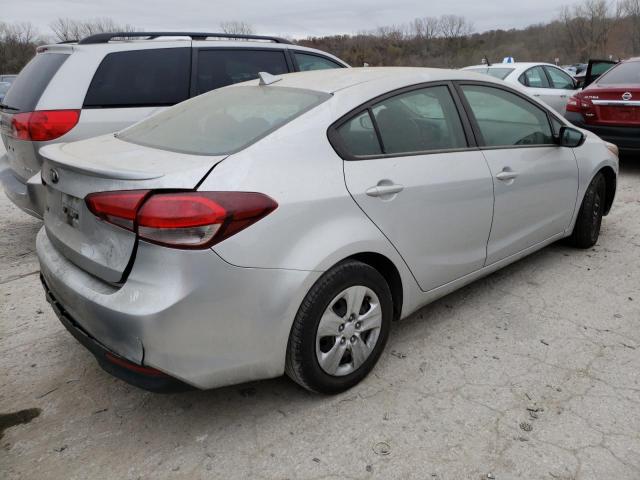 Photo 4 from auction – 2017 KIA FORTE LX with VIN 3KPFK4A75HE108303