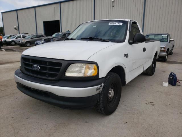 Photo 2 from auction – 2000 FORD F150 with VIN 1FTRF17W1YNB71635