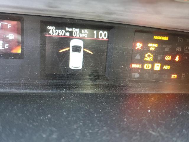 Photo 8 from auction – 2015 TOYOTA PRIUS C with VIN JTDKDTB39F1103068