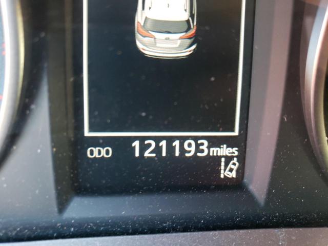 Photo 8 from auction – 2018 TOYOTA RAV4 LE with VIN JTMBFREV5JJ196271