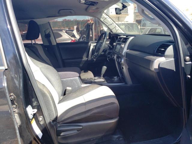 Photo 5 from auction – 2018 TOYOTA 4RUNNER SR with VIN JTEBU5JR1J5575327