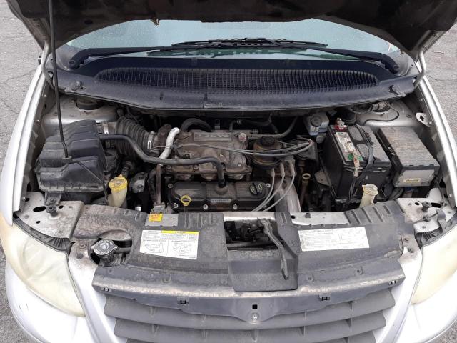 Photo 7 from auction – 2006 CHRYSLER TOWN & COU with VIN 1A4GP44R76B750674
