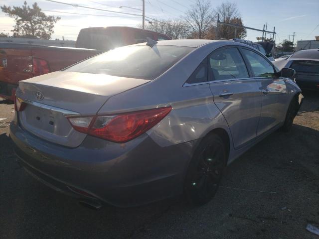 Photo 4 from auction – 2011 HYUNDAI SONATA with VIN 5NPEC4AB4BH229551