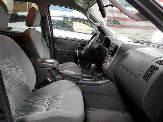 Photo 5 from auction – 2005 FORD ESCAPE XLT with VIN 1FMYU93145KC90802