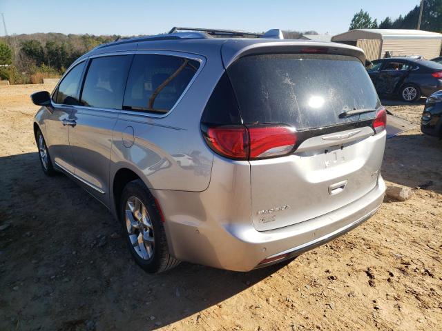 Photo 3 from auction – 2017 CHRYSLER PACIFICA L with VIN 2C4RC1GG2HR620020