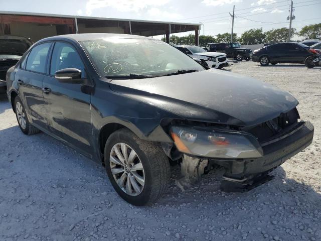 Photo 1 from auction – 2013 VOLKSWAGEN PASSAT S with VIN 1VWAP7A37DC120378