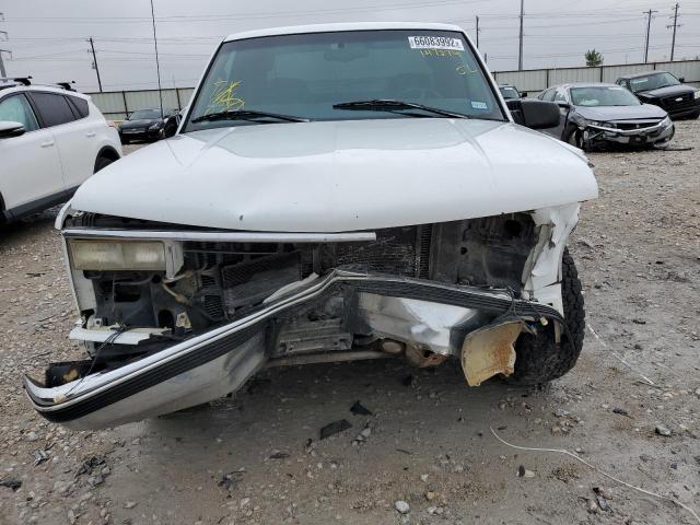 Photo 9 from auction – 1999 CHEVROLET GMT-400 C1 with VIN 1GCEC19RXXR147274