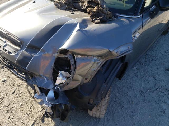Photo 9 from auction – 2006 MINI COOPER S with VIN WMWRE33596TJ38271