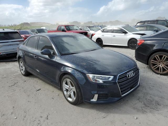 AUDI A3 PREMIUM 2017 with VIN WAUAUGFF6H1040843 - Photo from auction